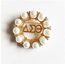 Load image into Gallery viewer, Pearl Brooch - 3 Styles!
