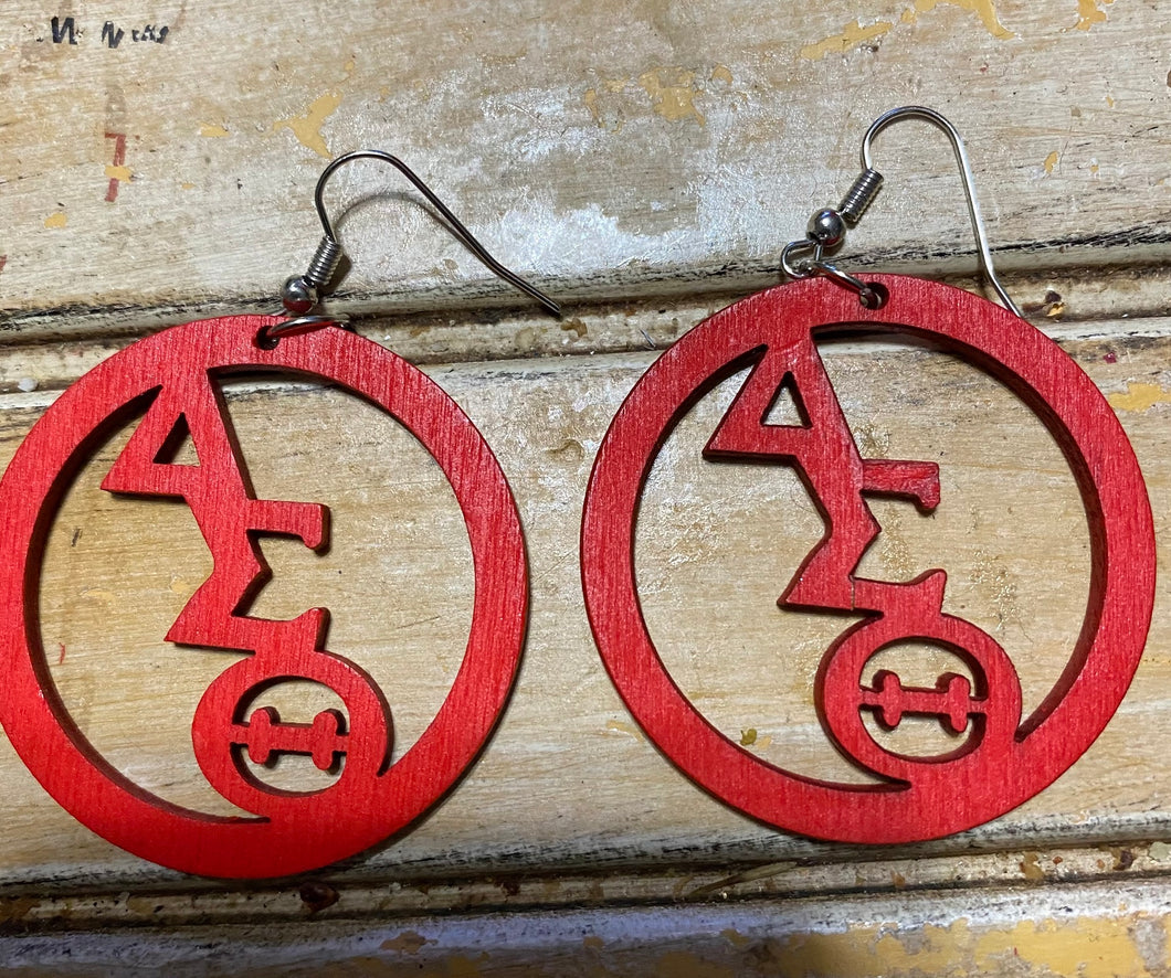 Delta Sigma Theta Small Greek Letter Circle Wooden Earrings