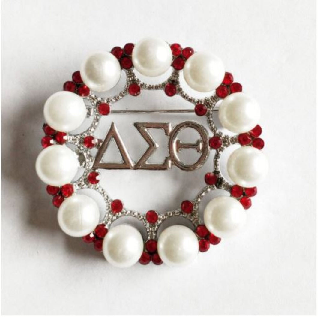 Pearl Brooch - 3 Styles!